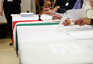 Βουλευτικές εκλογές στην Ουγγαρία: Τέλος της μακρόχρονης διακυβέρνησης ή πέμπτη θητεία για Όρμπαν