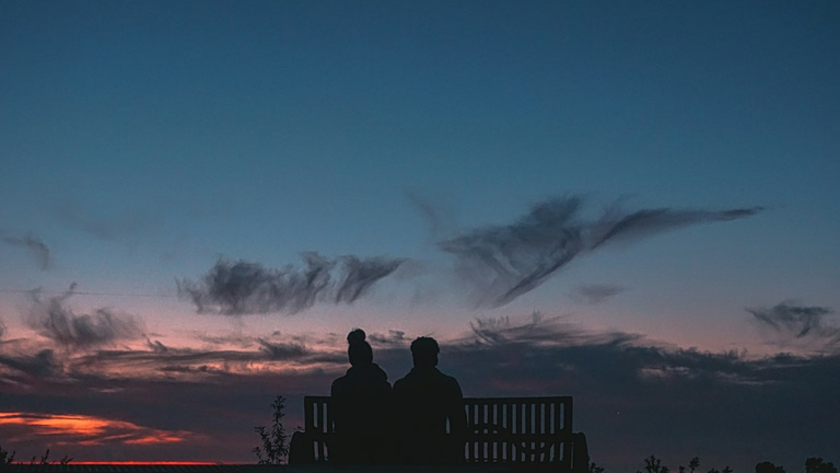 Άκρως Ζωδιακό: Τα Do’s και Don’ts στα ζώδια σήμερα [Σάββατο 04.04.2026]