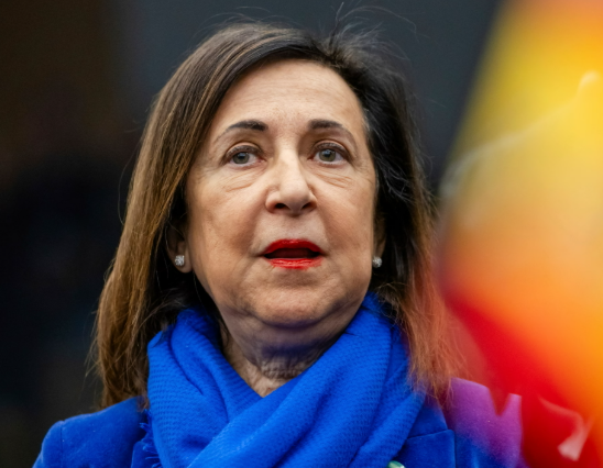 Ισπανία κατά Τραμπ: Δεν βλέπει κανένα νόημα σε έναν αμερικανικό ναυτικό αποκλεισμό των Στενών του Ορμούζ