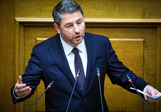 Ανδρουλάκης: Δείγμα παρακμής – Το σχόλιο για δημοσίευμα περί κρυφών δημοσκοπήσεων και εκπλήξεων