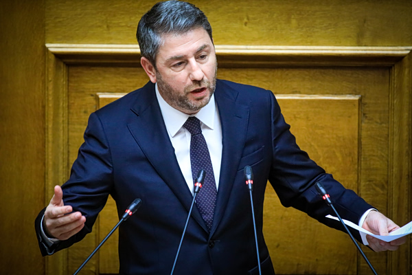 Ανδρουλάκης: Δείγμα παρακμής – Το σχόλιο για δημοσίευμα περί κρυφών δημοσκοπήσεων και εκπλήξεων