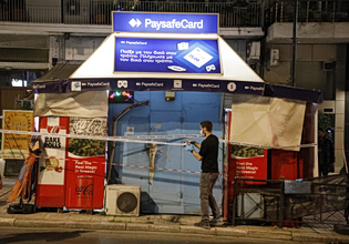 Εξάρχεια: Εκτός κινδύνου ο 50χρονος που δέχτηκε επίθεση με μαχαίρι – Αναζητούνται οι δύο δράστες