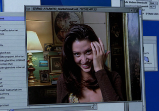 Η Σάνον Ελίζαμπεθ έβγαλε με το «καλημέρα» 1 εκατ. δολάρια στο OnlyFans