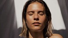 Love Fusion: Τα beauty essentials που χρειάζεσαι στο νεσεσέρ σου για μία ανάλαφρη, φωτεινή επιδερμίδα