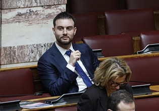 Βουλή: Ο μοναδικός βουλευτής που ψήφισε κατά σε όλες τις άρσεις ασυλίας – Πιο «γαλάζιος» και από τους «γαλάζιους»