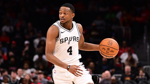 Έλειπε ο Γουεμπανιάμα, «χόρευε» ο Φοξ για τους Σπερς (vids)