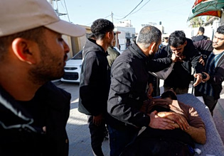 Γάζα: Τουλάχιστον 10 νεκροί σε ισραηλινή επιδρομή έξω από σχολείο-καταφύγιο