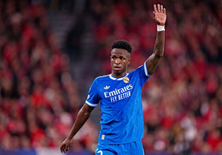 «Μια ανάσα από νέο συμβόλαιο με τη Ρεάλ Μαδρίτης ο Βινίσιους»