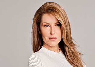 Εξελίξεις Τώρα: Πρωτιά στην τηλεθέαση μέσα στο Σαββατοκύριακο