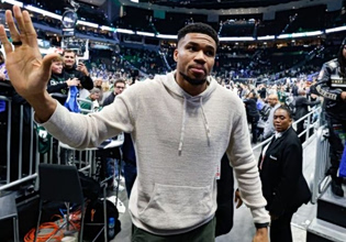 Η κουβέντα του ESPN για τον Αντετοκούνμπο: «Ήρθε η ώρα να φύγει»