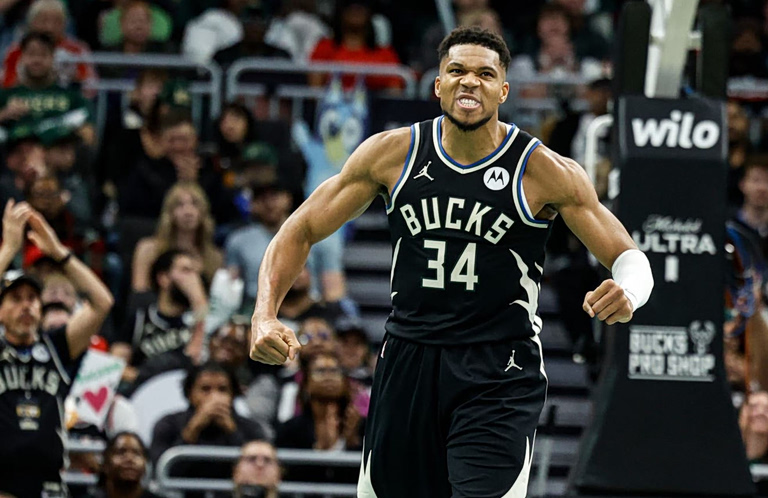 Αντετοκούνμπο: Ούτε κουβέντα για το μέλλον του και αιχμές για Ρίβερς… μέσω Σπανούλη