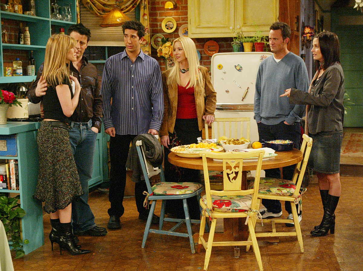 Λίζα Κούντροου: Τόσα χρήματα κερδίζει σήμερα από τα Φιλαράκια