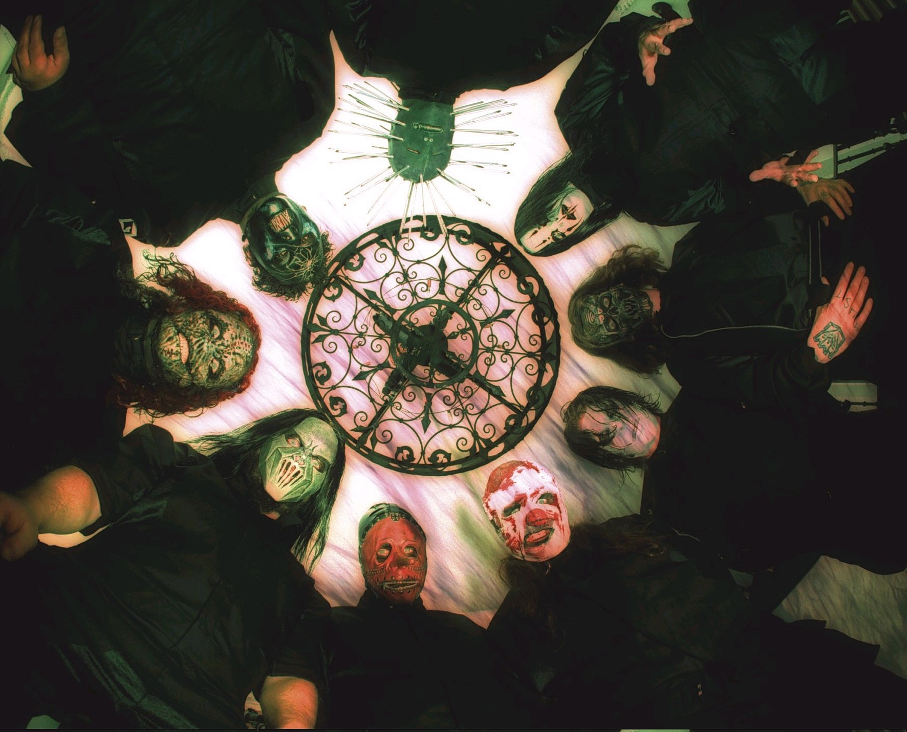 Ένα είδος έκστασης: Γιατί η metal φοράει μάσκες;