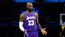 Πάνε για… σκούπα οι Λέικερς κόντρα στους Ρόκετς – Μεγάλα «διπλά» για Σπερς και Σέλτικς (vids)