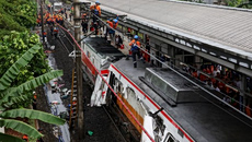 Ινδονησία: Τουλάχιστον 5 νεκροί σε σύγκρουση τρένων – Μεγάλη επιχείρηση έρευνας και διάσωσης