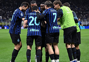 Ίντερ – Ρόμα 5-2: Μεγάλη νίκη τίτλου για τους «νερατζούρι»