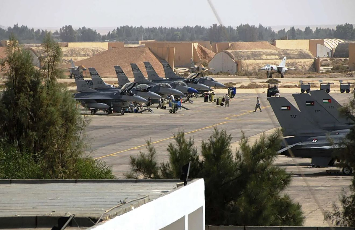 Σε ποια χώρα στη Μέση Ανατολή σκέφτονται να διώξουν τις αμερικανικές βάσεις;