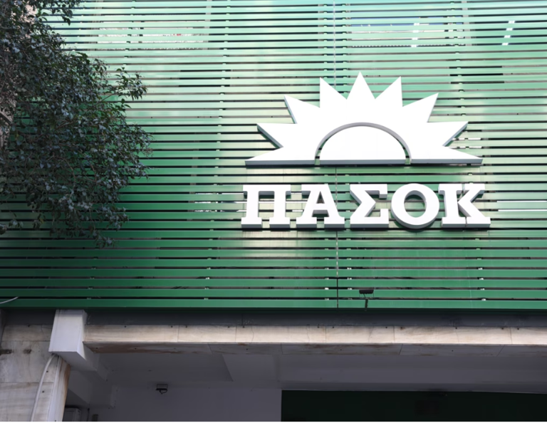 ΠΑΣΟΚ κατά Λαζαρίδη: Επανήλθε στην ενεργό δράση των… social media με τις γνωστές χυδαιολογίες του