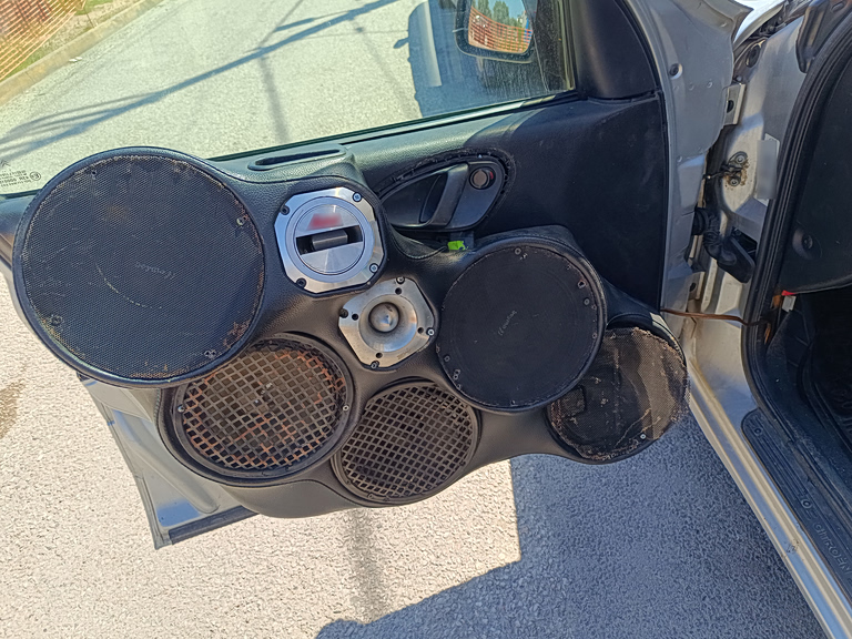 Αχαρνές: Συνελήφθη 25χρονος για διατάραξη κοινής ησυχίας - Το ηχοσύστημα μεγάλης ισχύος στο αυτοκίνητό του