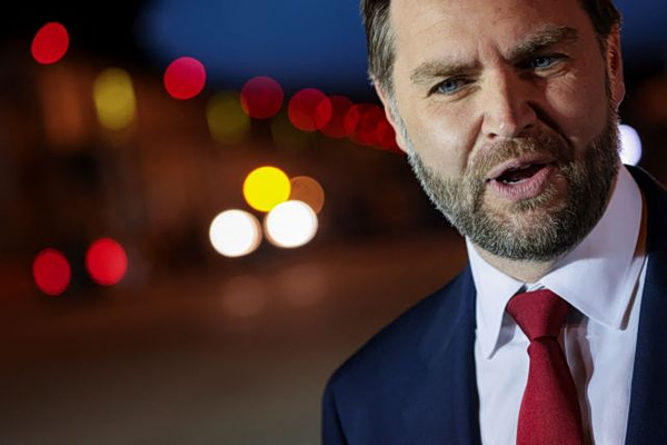 Ιράν: Ο Βανς απειλεί την εκεχειρία εξαιτίας του Λιβάνου και της «παρανόησης» από την Τεχεράνη