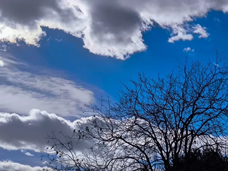 Αρναούτογλου: Πότε αλλάζει το σκηνικό του καιρού – Έρχονται βροχές και πτώση της θερμοκρασίας