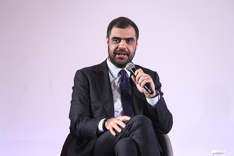 ΟΠΕΚΕΠΕ: Επικίνδυνη η άποψη περί «κυβέρνησης υποδίκων» – Πρώτα να μιλήσουν οι ελεγχόμενοι, λέει ο Μαρινάκης