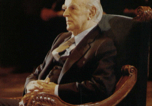 Κωνσταντίνος Καραμανλής: «Τι είπες;»