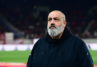 Οργή Καραπαπά για διαρροές ορισμών: «Να παραιτηθεί η ΚΕΔ και όλη η ΕΠΟ» – pics