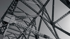 Ο Τραμπ επιβάλλει δασμούς 10 – 50% σε εισαγωγές χάλυβα, αλουμινίου και χαλκού