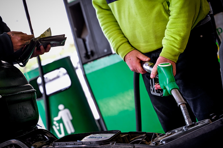 Καύσιμα: Οι τιμές στην Ευρώπη πριν τον πόλεμο και μετά την εκεχειρία - Η απόλυτη σύγκριση με βάση τα επίσημα στοιχεία