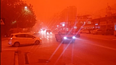 Κρήτη: Αποπνικτική η ατμόσφαιρα λόγω της αφρικανικής σκόνης – «Να αποφεύγονται οι άσκοπες μετακινήσεις»
