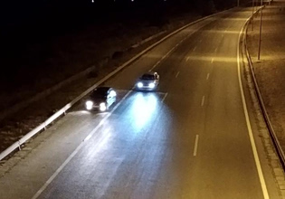 Συνελήφθησαν δύο οδηγοί που έκαναν κόντρες στη Βούλα – Έτρεχαν ακόμα και με 150 χλμ/ώρα