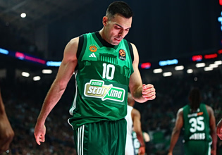 Παναθηναϊκός: Χειρουργήθηκε με επιτυχία ο Σλούκας