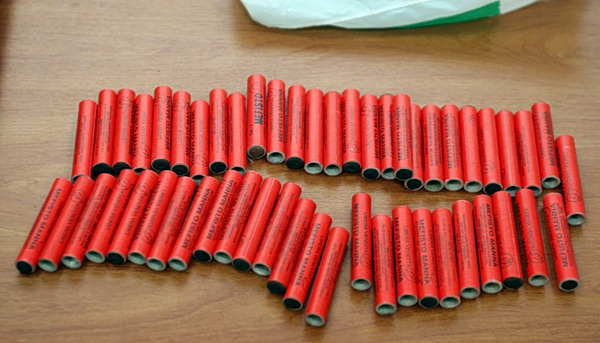 Κάρπαθος: Συνελήφθη 60χρονος που διέθετε στο παντοπωλείο του πυροτεχνήματα – Κατασχέθηκαν 799 τεμάχια