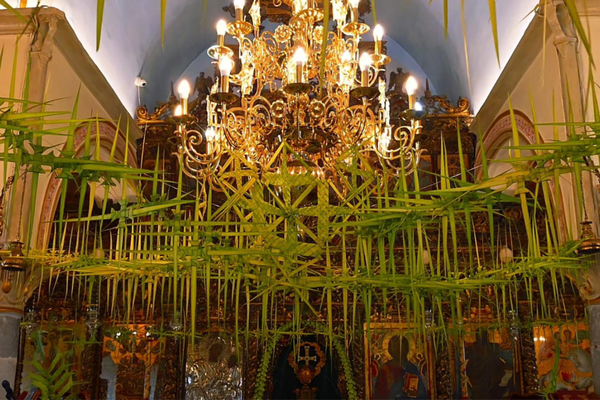 Κυριακή των Βαΐων: Εντυπωσιακός στολισμός στην Παναγία Τουρλιανή της Μυκόνου