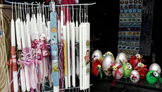 Πασχαλινό ωράριο: Πώς λειτουργούν τα καταστήματα σε Αθήνα, Πειραιά και Θεσσαλονίκη σήμερα Μεγάλη Παρασκευή