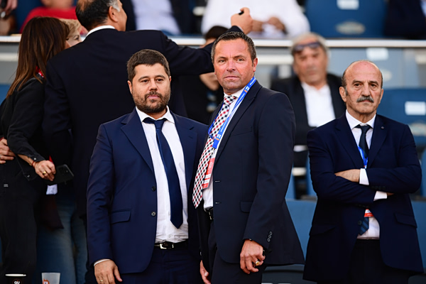 Βγάζουν στη σέντρα τον Λανουά με διαρροές ορισμών