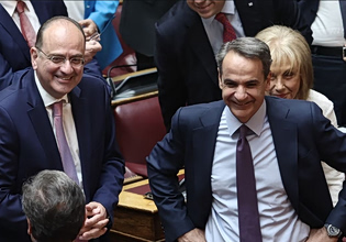 Μακάριος Λαζαρίδης: Το παρασκήνιο της παραίτησης