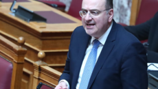 Λαζαρίδης: Συνεχίζεται η αντιπαράθεση κυβέρνησης – αντιπολίτευσης – «Ο πρωθυπουργός είχε ευθύνη»