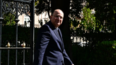 Τριγμοί στην κυβέρνηση για την υπόθεση Λαζαρίδη – Τίτλοι τέλους στην… γαλάζια «Αριστεία»