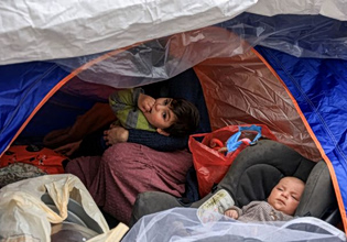 Λίβανος: «Μεγάλη ανησυχία» από τον κίνδυνο να είναι παρατεταμένος ο μαζικός εκτοπισμός πληθυσμών