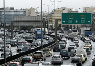 Κίνηση: Κυκλοφοριακό χάος στον Κηφισό – Πού αλλού υπάρχουν προβλήματα