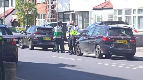 Λονδίνο: Δύο τραυματίες από επίθεση με μαχαίρι έξω από εβραϊκή συναγωγή – Συνελήφθη ύποπτος