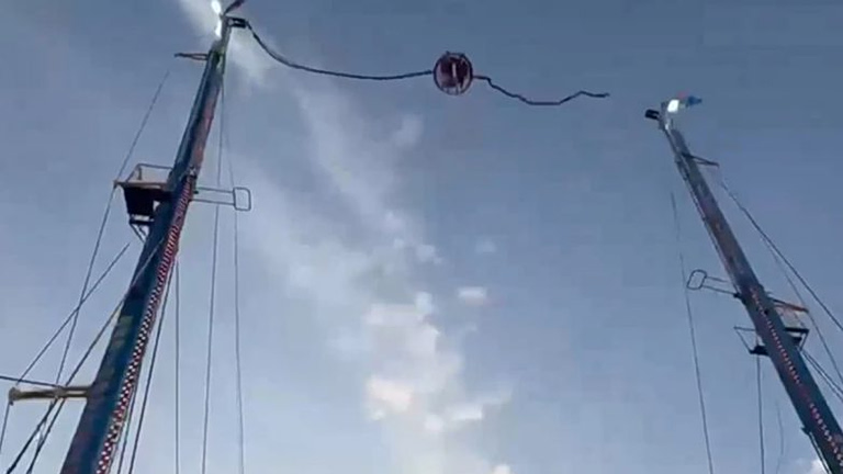 Ισπανία: Σοκαριστικό ατύχημα σε λούνα παρκ στη Σεβίλλη - Ιμάντας παιχνιδιού έσπασε και τραυματίστηκαν 4 άτομα