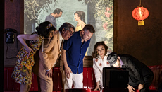 Πρώτες φωτογραφίες από την πολυαναμενόμενη θεατρική παράσταση «Τζένη Τζένη»