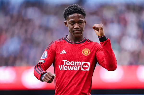 Μάντσεστερ Γιουνάιτεντ: Ανανέωσε ως το 2031 ο Κόμπι Μέινου