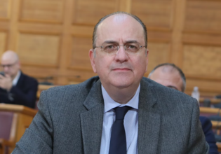 Πυροτέχνημα Λαζαρίδη μετά τον σάλο για το «πτυχίο» και τον διορισμό – «Ζητά τον έντοκο καταλογισμό των καταβληθέντων ποσών»