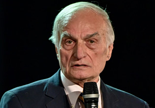 Μανώλης Μαυρομάτης: Πήρε εξιτήριο από το κέντρο αποκατάστασης μετά από 2 χρόνια