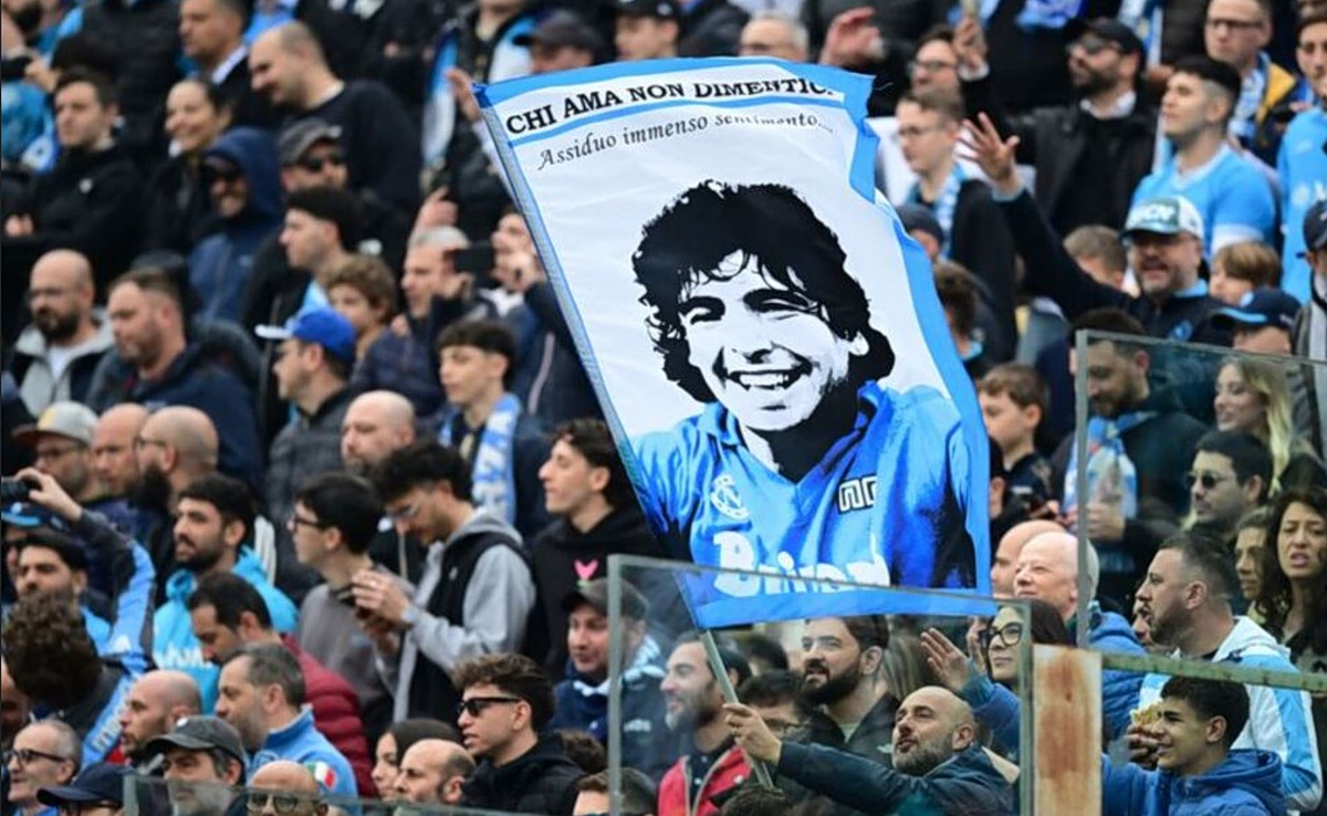 Θάνατος Μαραντόνα: Ξεκινά ξανά η δίκη, ένα χρόνο μετά