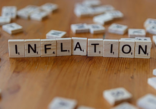 Πληθωρισμός: Τι δείχνουν τα στοιχεία της ΕΛΣΤΑΤ για την πορεία των τιμών